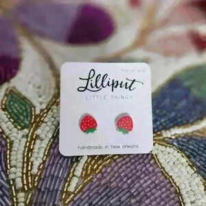 🍓Lilliput Strawberry Earrings
